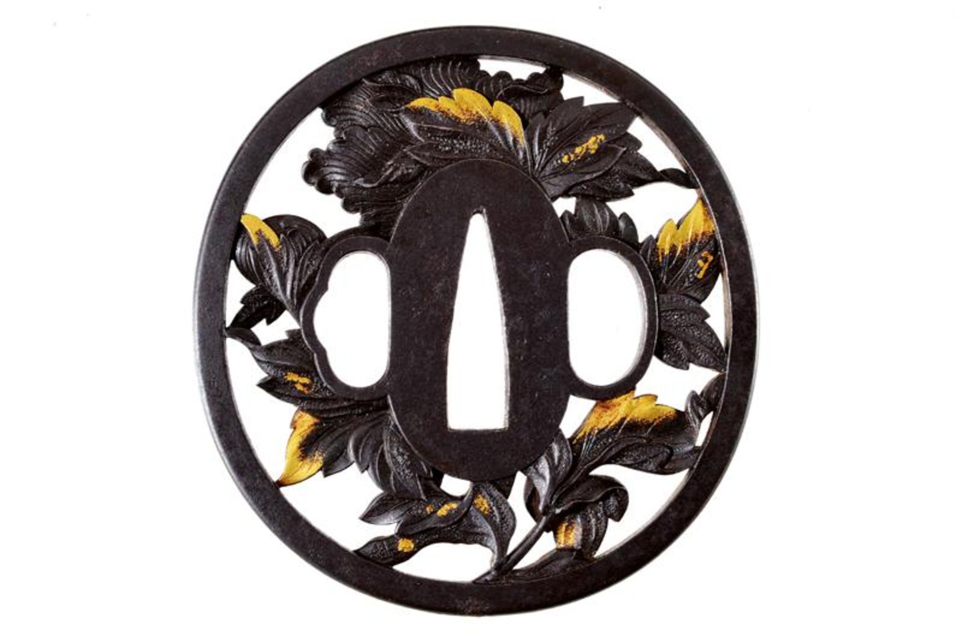 A fine tsuba of the Bushu school - Bild 2 aus 3