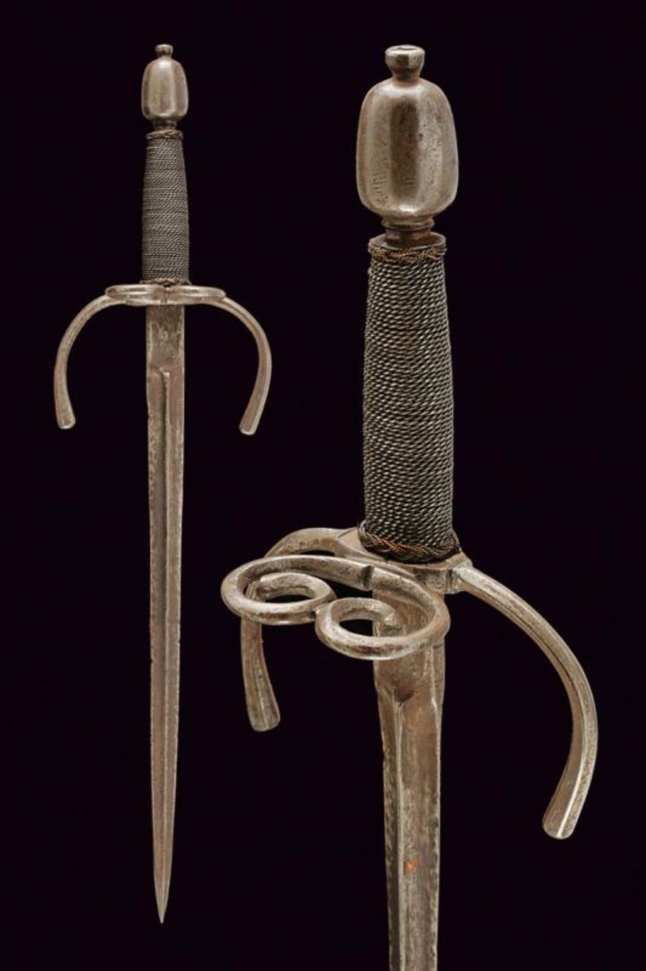 A left hand dagger in 16th Century style