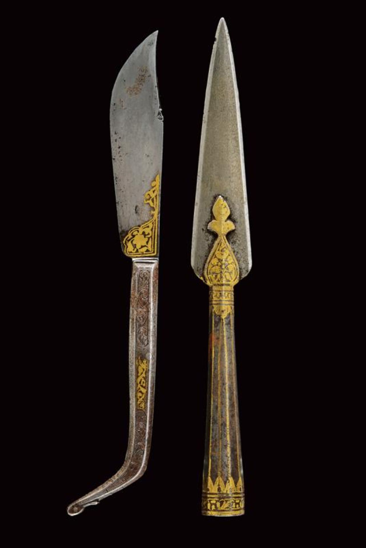 A set of a folding knife and a spearhead in a painted case - Image 5 of 7