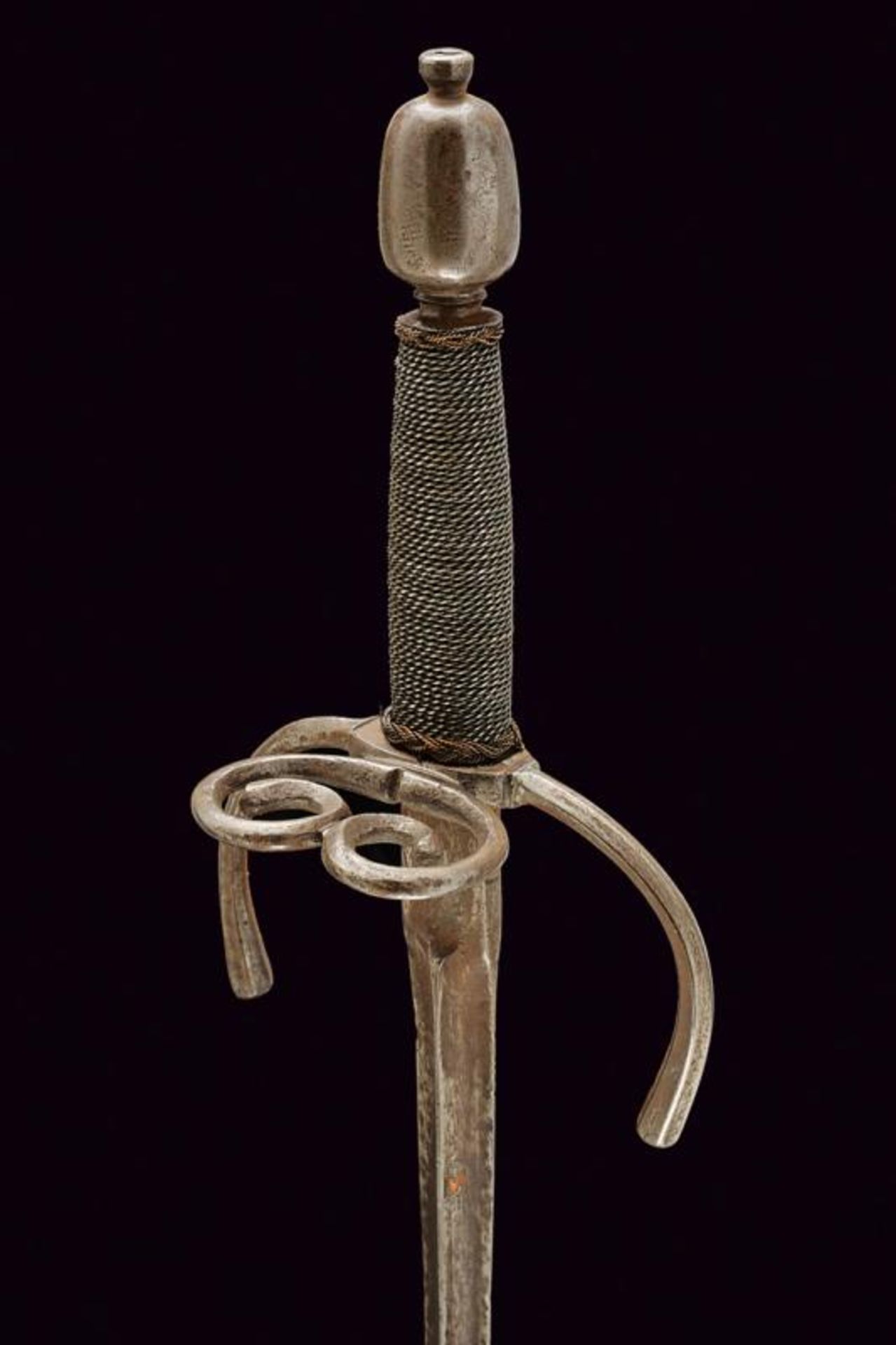 A left hand dagger in 16th Century style - Image 2 of 6