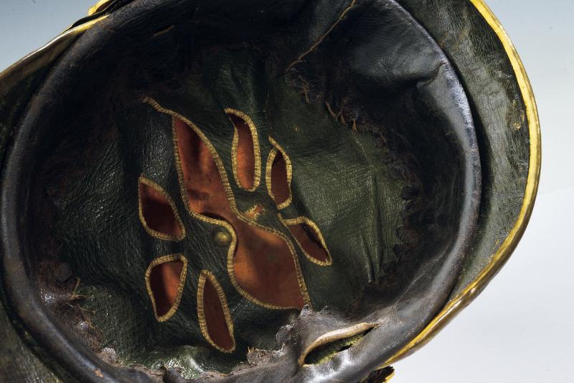 A rare cavalry helmet, epoch Charles Albert of Sardinia (1831-1849) - Bild 3 aus 5