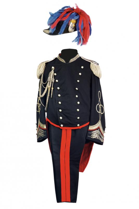 A Royal 'Carabinieri' major's uniform of Pietro Lombardi - Image 10 of 10