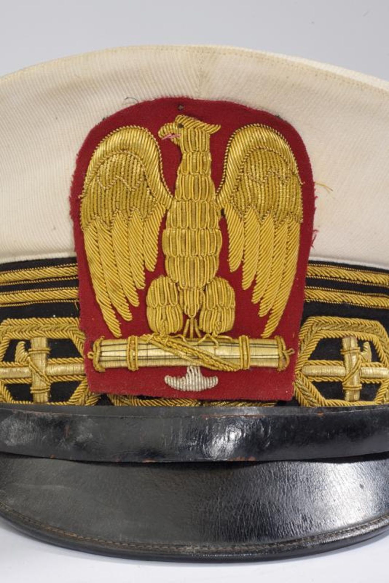 A lieutenant general's MVSN cap of Luigi Russo - Bild 3 aus 4