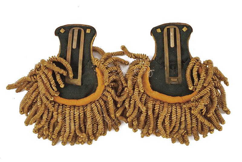 A pair of epaulettes of the Order of Saints Maurice and Lazarus - Image 3 of 3