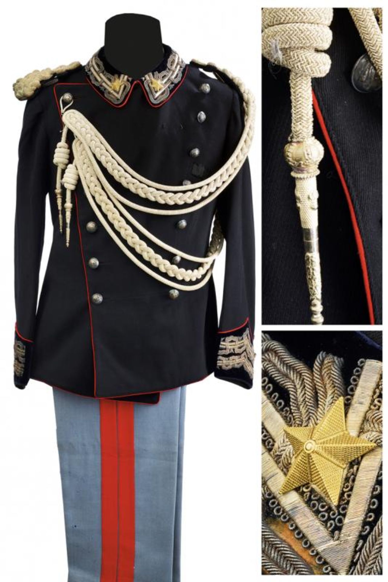 A lieutenant general's uniform