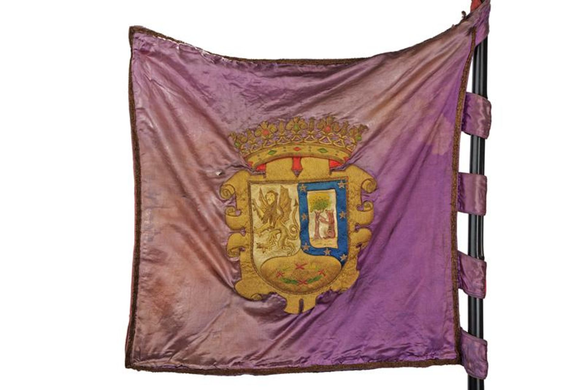 A 'Falange' flag with Madrid Coat of Arms - Image 4 of 5