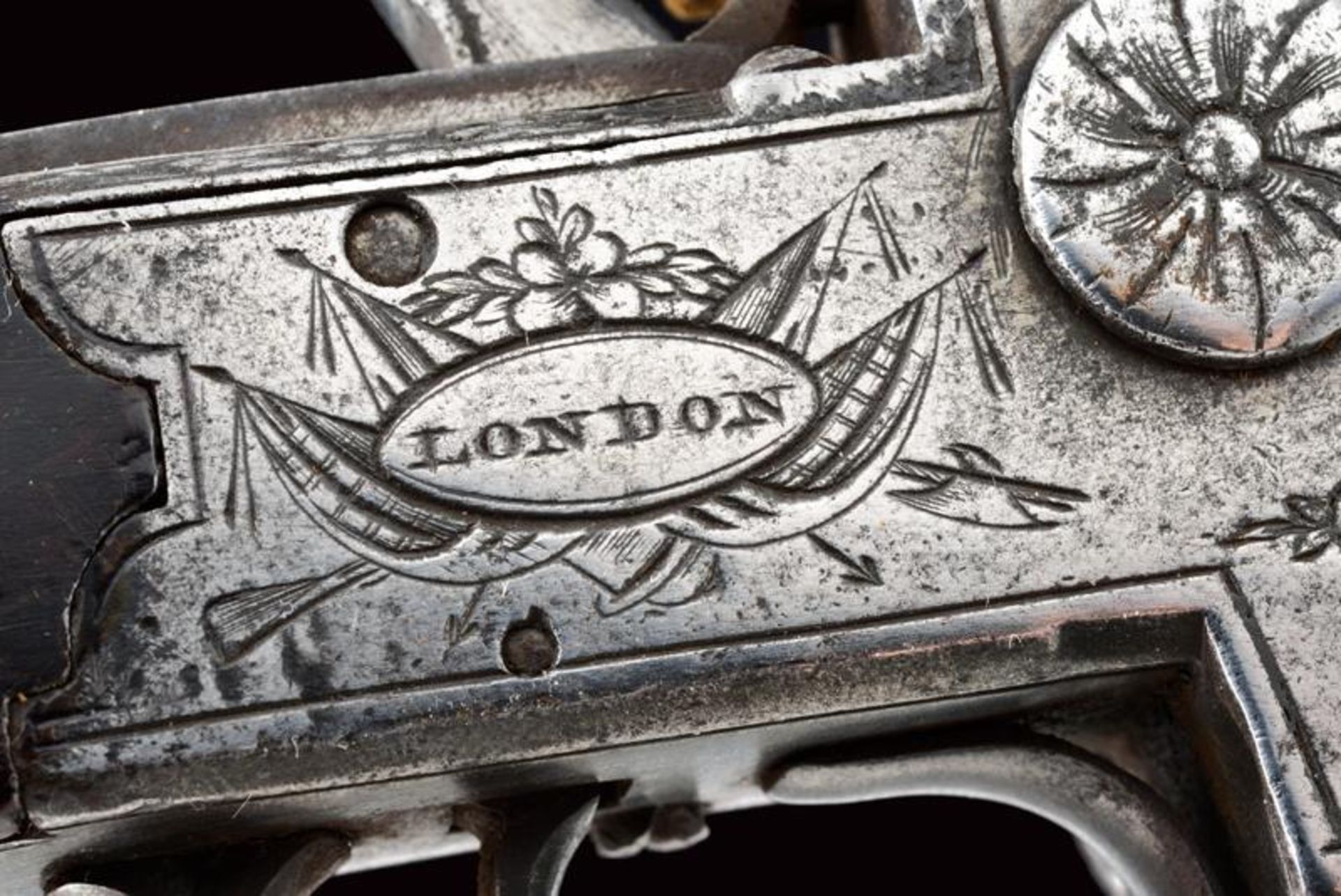 An over-and-under-barreled flintlock pocket pistol by Dutton - Bild 6 aus 7