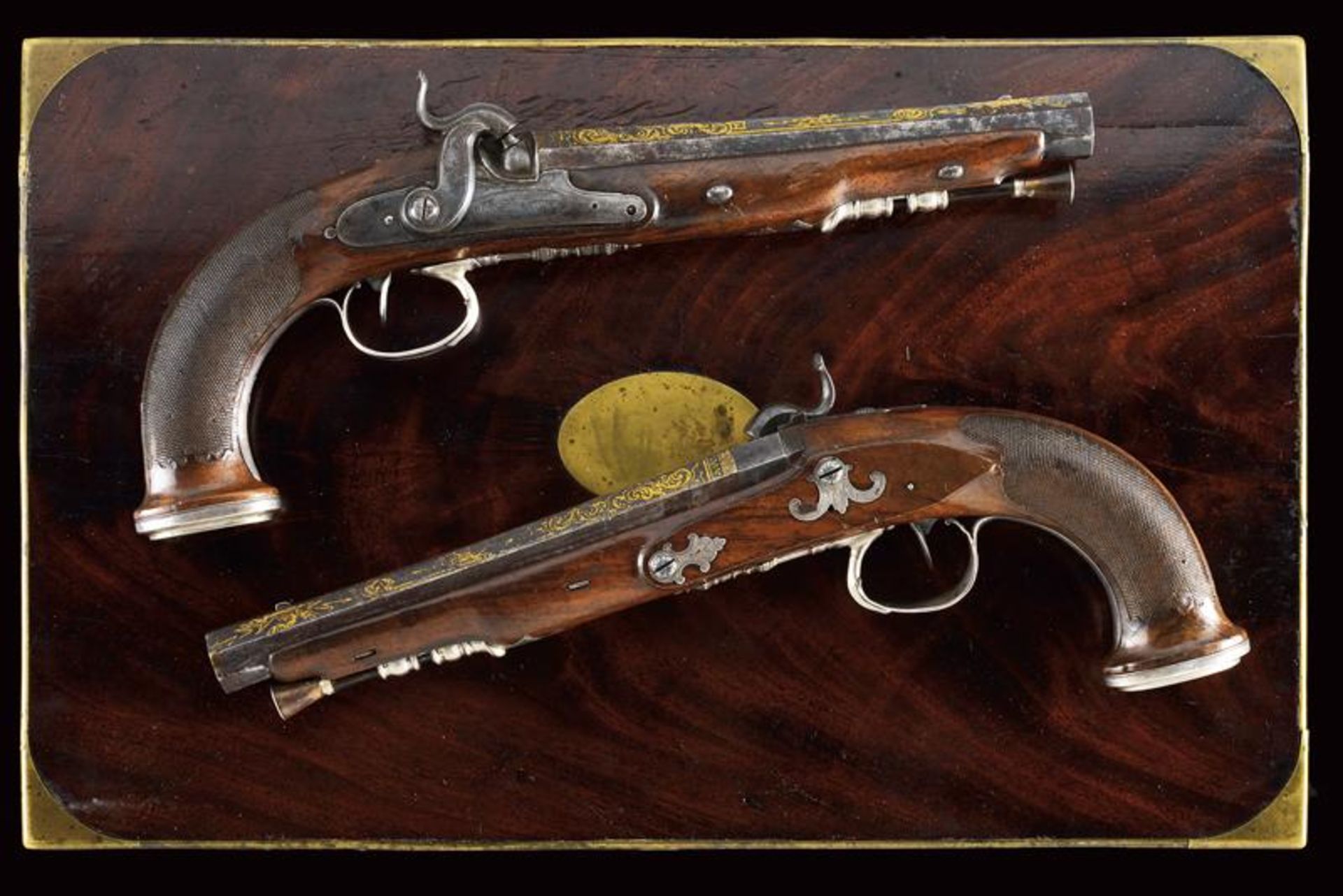 A rare pair of cased percussion pistols from the Factory of Versailles - Bild 11 aus 11