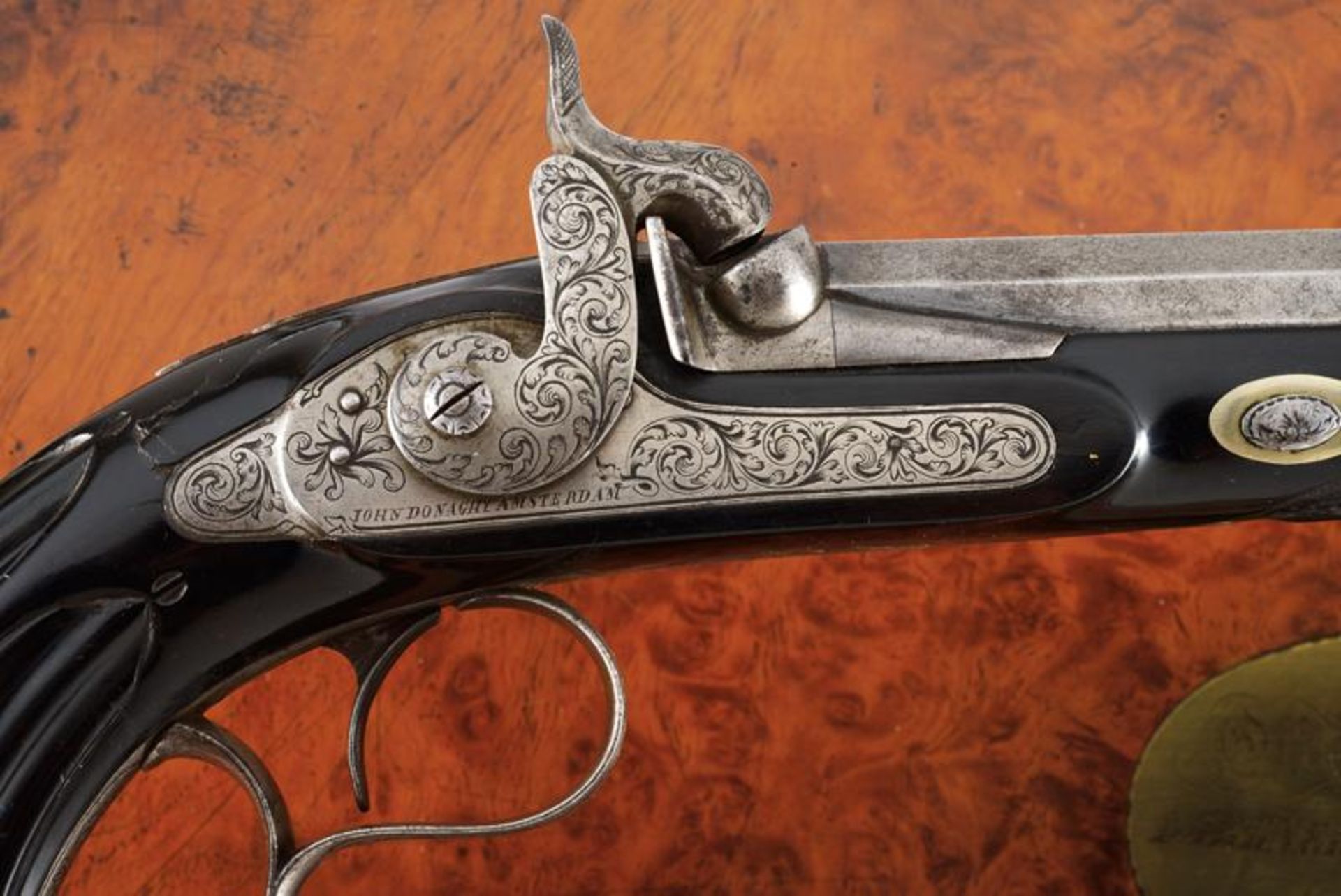 A pair of cased percussion pistols by Donaghy in Amsterdam - Bild 2 aus 10