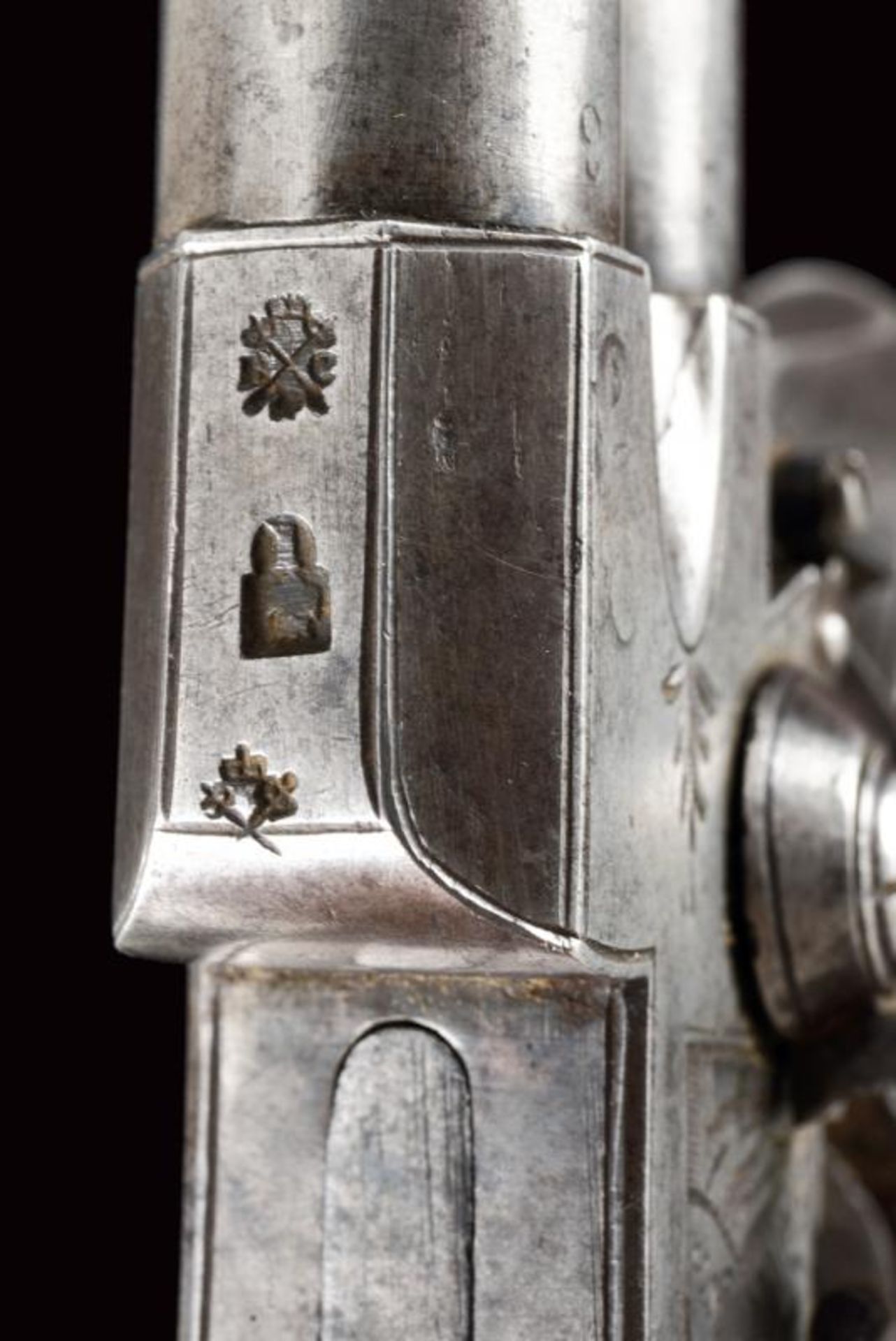 A cased over-and-under-barrelled flintlock pocket pistol by Jones & Co. - Image 5 of 6