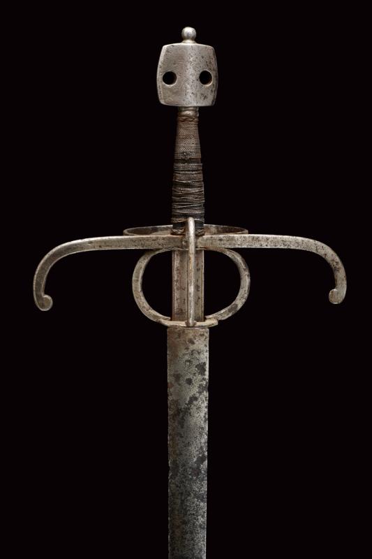 A sword - Image 3 of 7