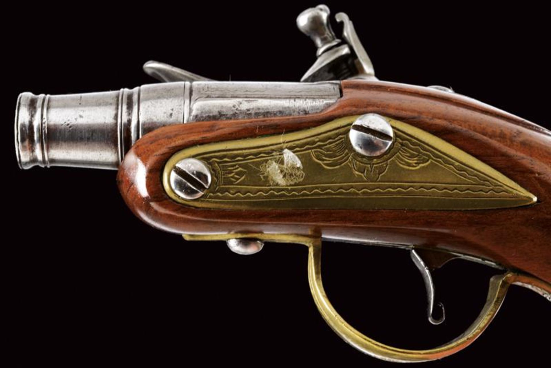 A rare and small flintlock pistol - Image 5 of 7