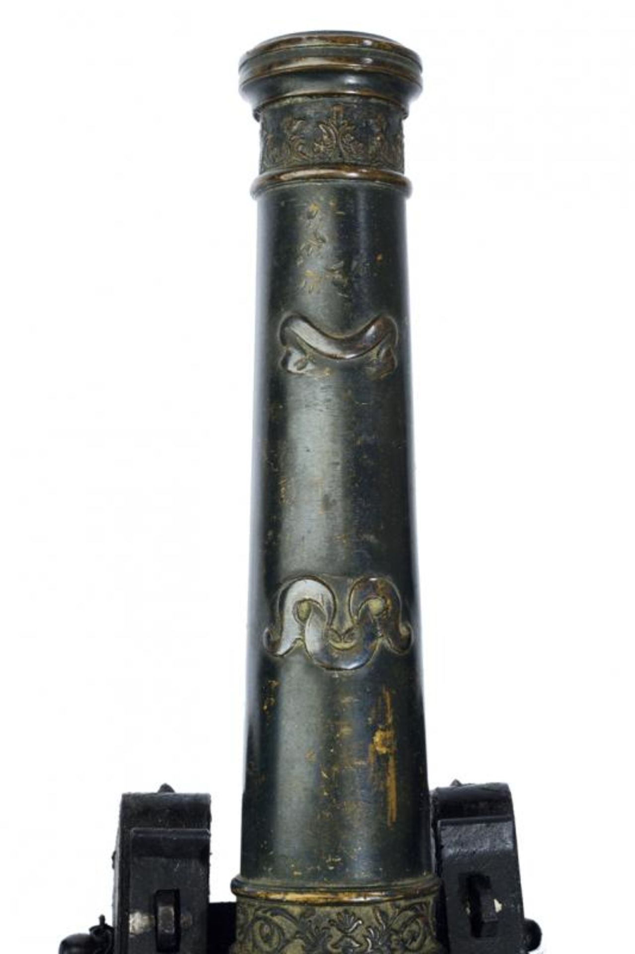 A bronze cannon model with the coat of arms of Elisabetta Farnese, Queen of Spain - Image 3 of 6