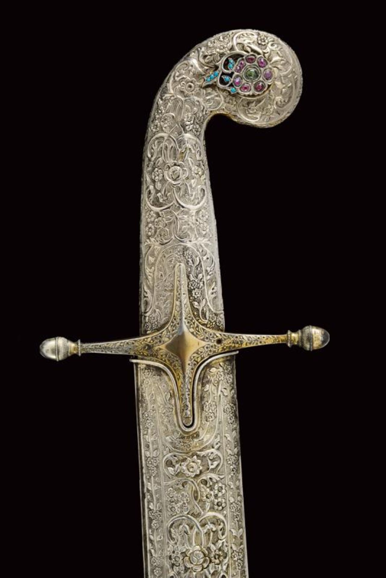 An exceptional silver-mounted pala decorated with stones - Image 7 of 32