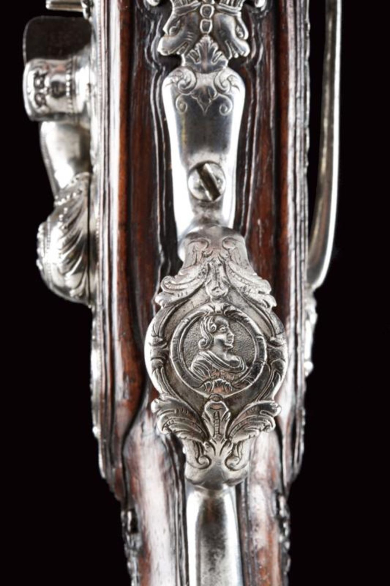 A beautiful pair of snaphaunce lock pistols signed by master G.G. - Bild 6 aus 17