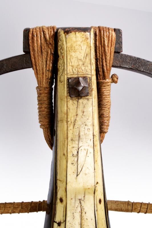 A rare and interesting crossbow - Image 5 of 9