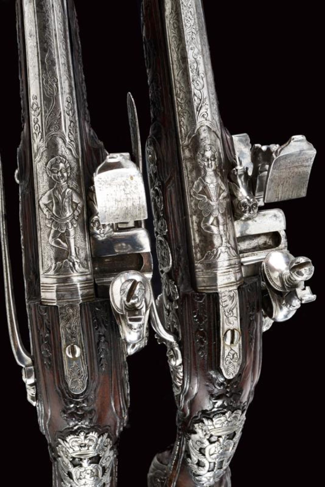 A beautiful pair of snaphaunce lock pistols signed by master G.G. - Bild 13 aus 17