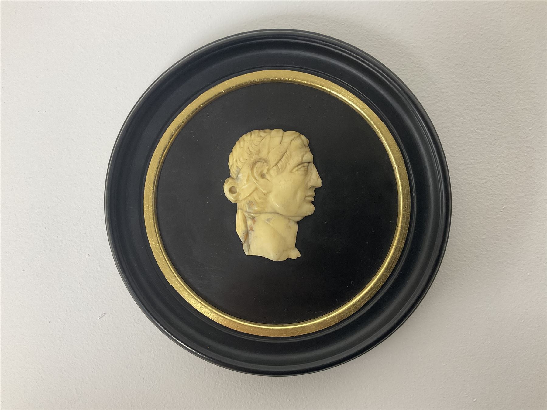 Grand Tour souvenir marble roundel depicting profile portrait of 'The Emperor Nero' - Image 10 of 10