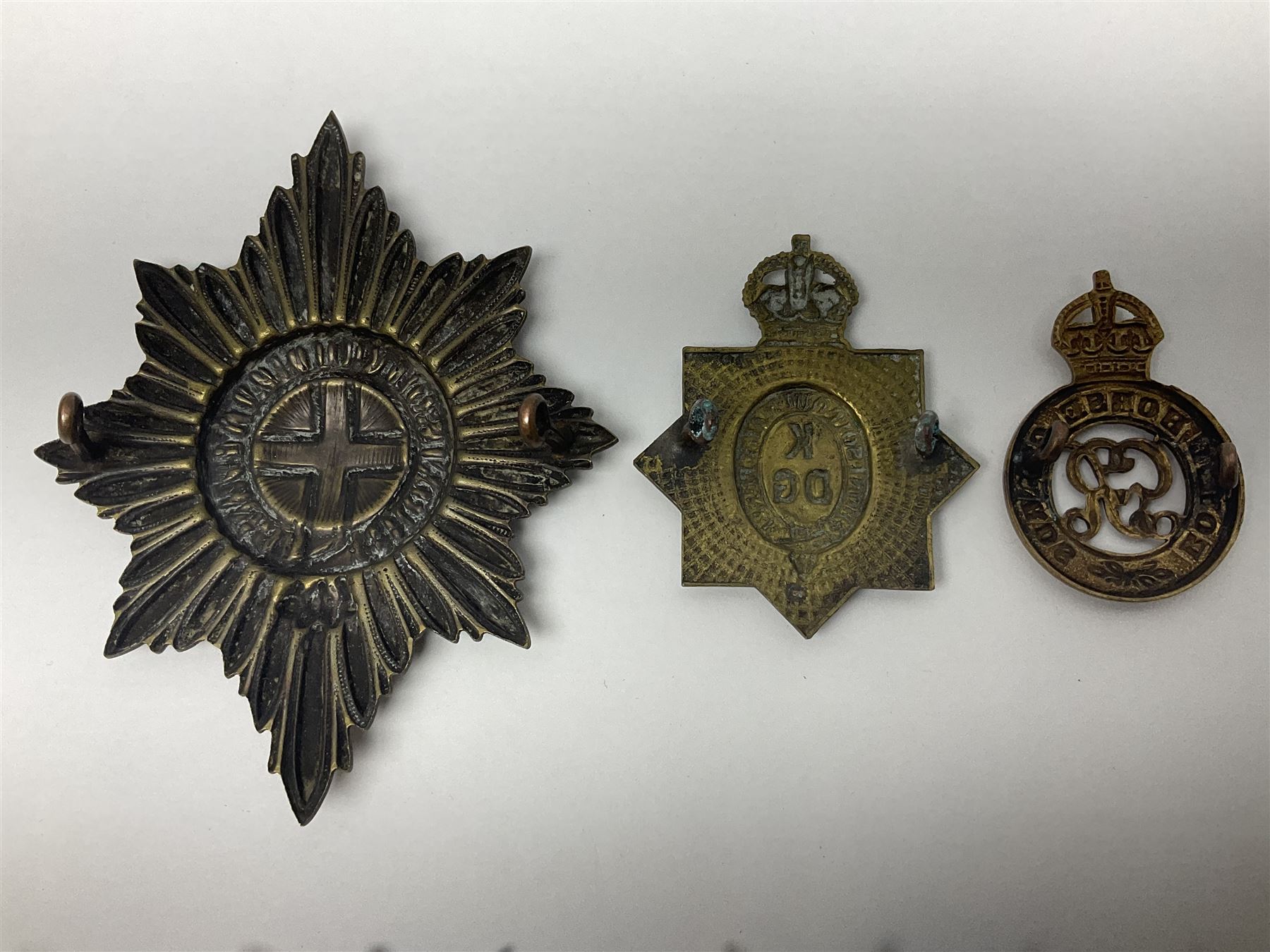 Nine Lancers metal cap badges including 9th - Image 5 of 17