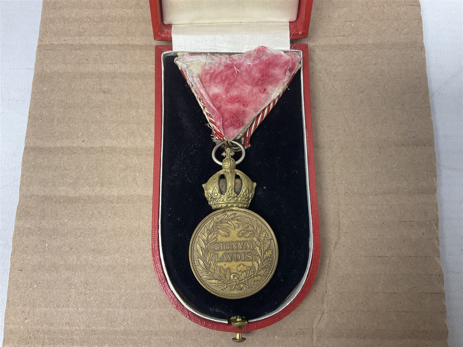 WW1 Austrian gilded bronze grade Military Service medal - Image 7 of 9
