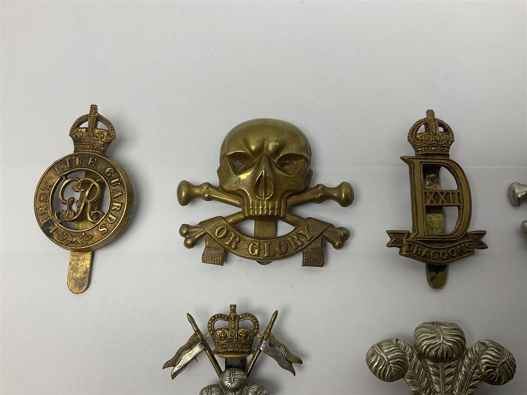 Nine Lancers metal cap badges including 9th - Image 11 of 17