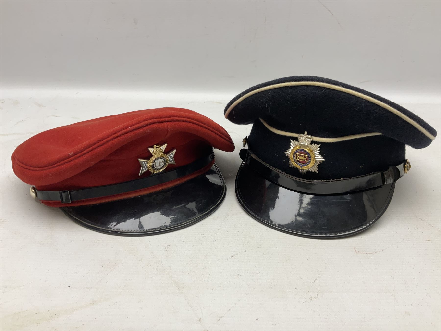Seventeen regimental and corps head-dress - Image 18 of 25