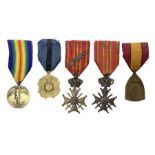 Five WW1 Belgian medals - two Croix-De-Guerre