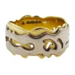 18ct gold ring