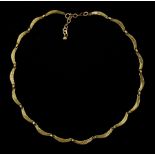 9ct gold textured scallop link necklace