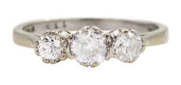 18ct white gold three stone diamond ring