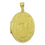 18ct gold oval locket