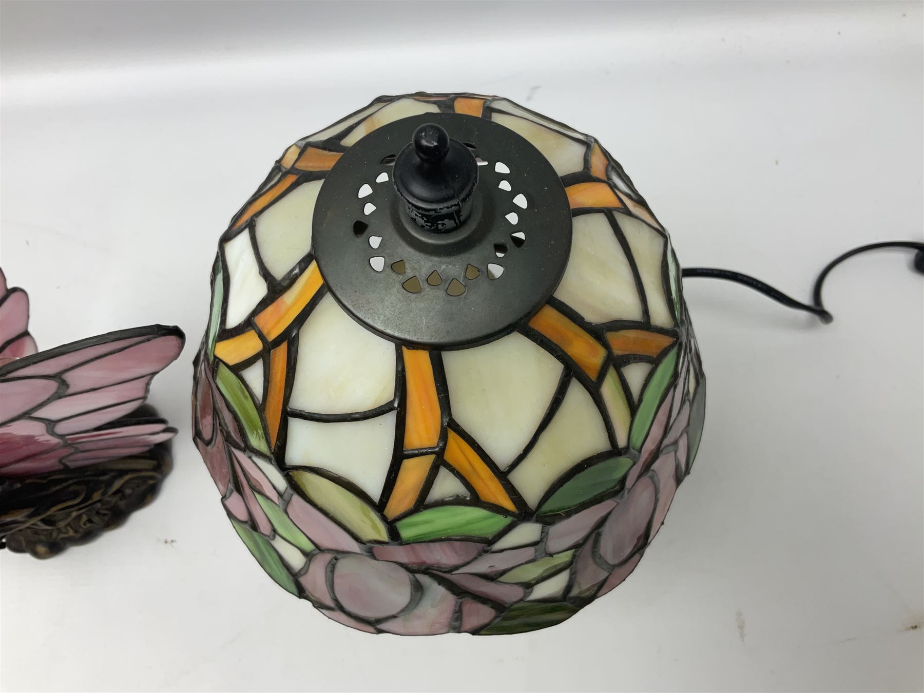 Two Tiffany style lamps - Image 2 of 11