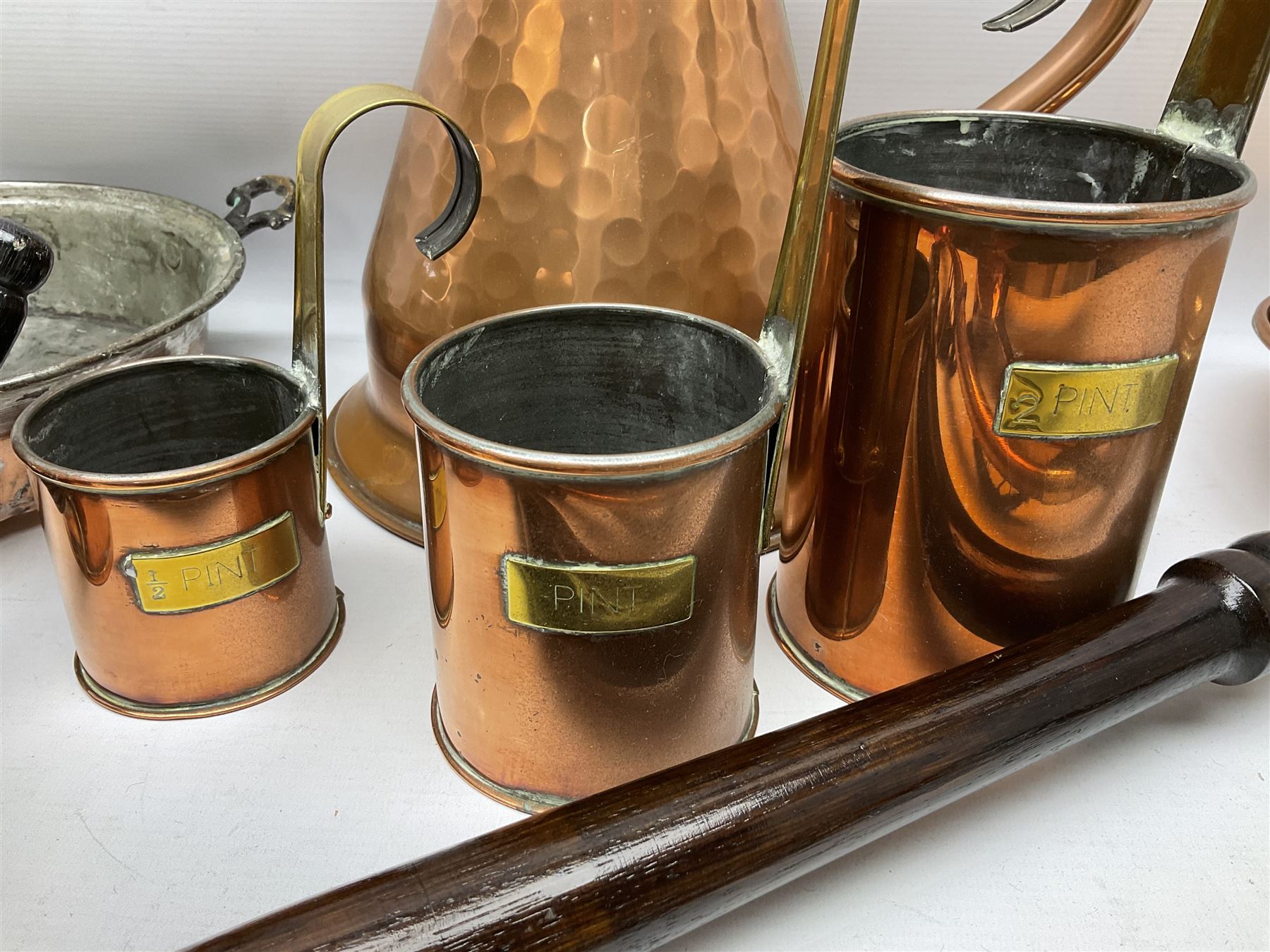 Collection of copper to include graduated set of three brass mounted cider measures - Image 9 of 9