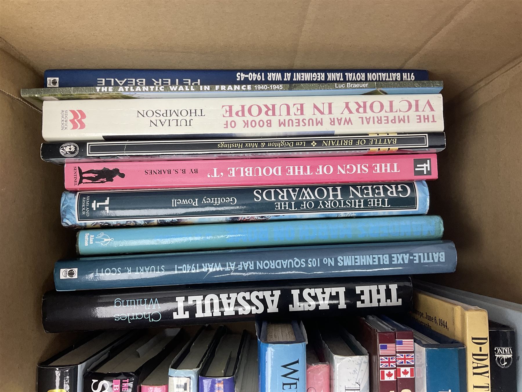 Large collection of hardback and paperback books - Image 6 of 10