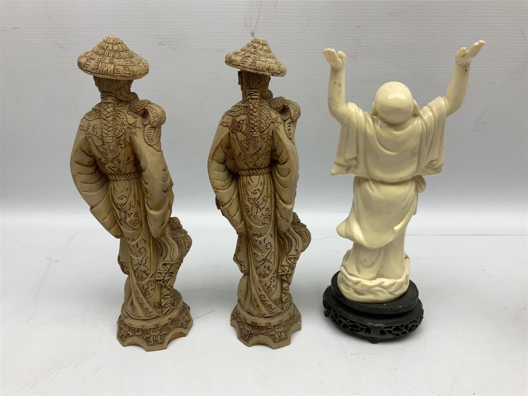 Five Chinese simulated ivory figures - Image 5 of 9