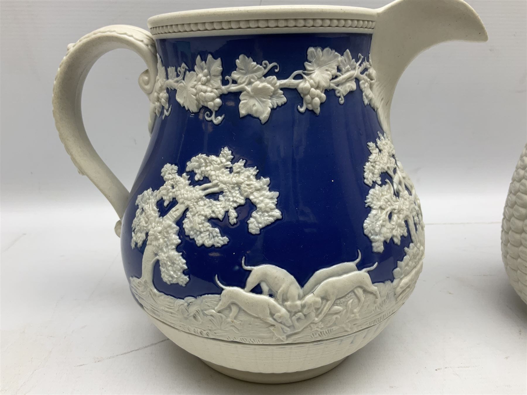 Victorian feldspathic stoneware jug with hunting scene - Image 6 of 10