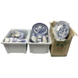 Collection of blue and white tea and dinner wares mainly in willow to include plates