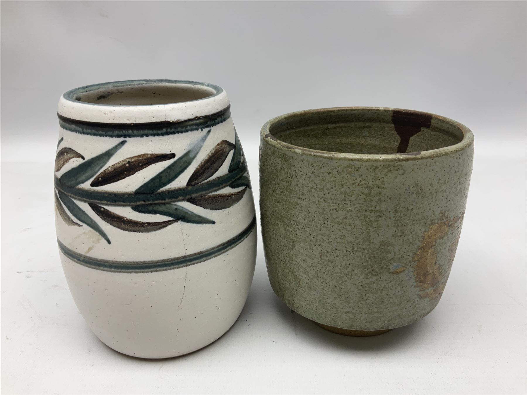 Collection of studio pottery - Image 12 of 17