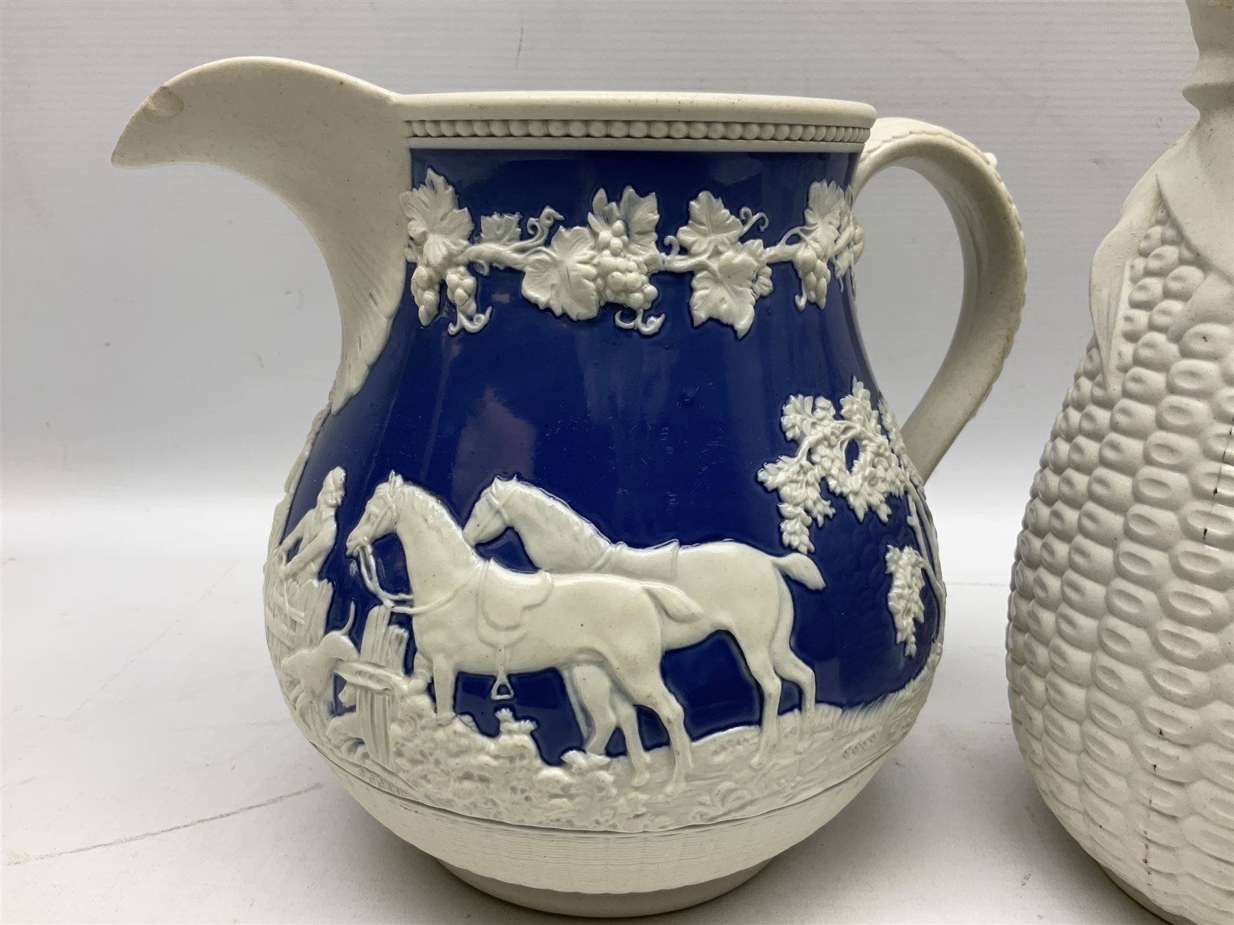 Victorian feldspathic stoneware jug with hunting scene - Image 5 of 10