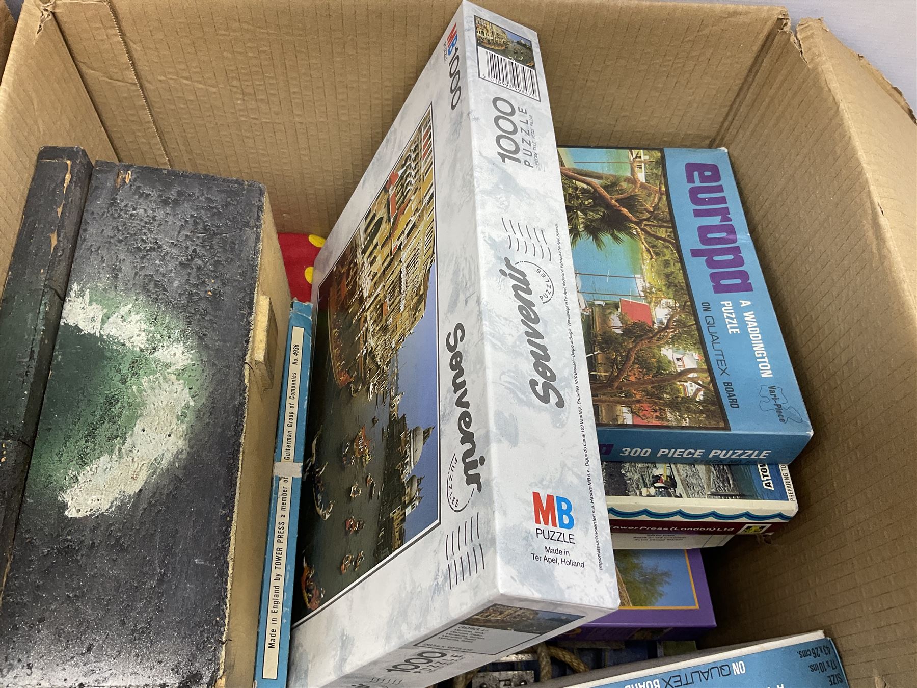 Five boxes of various vintage toys and board games - Image 4 of 13
