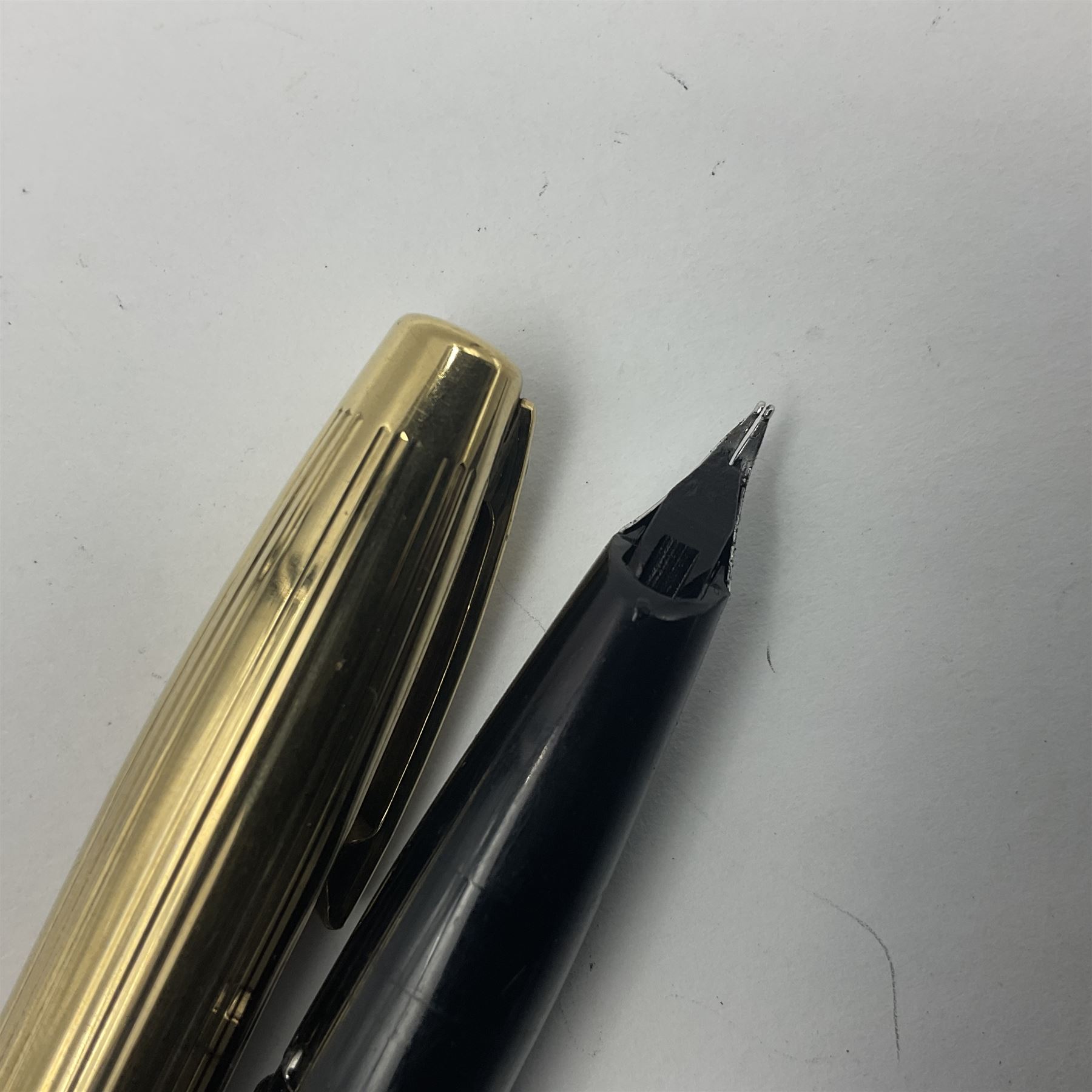 Sheaffer Crest fountain pen - Image 13 of 14