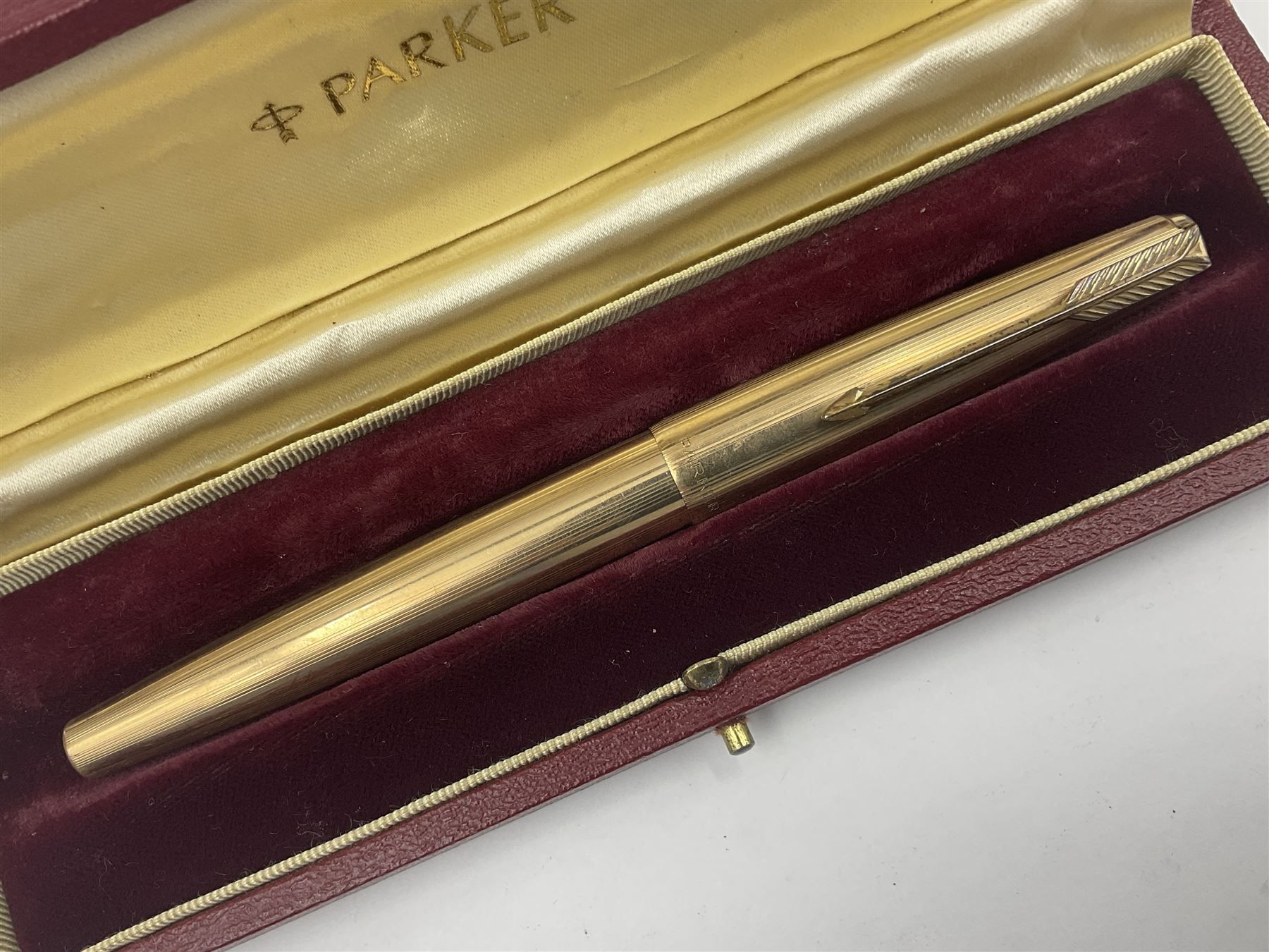 Three rolled gold Parker fountain pens - Image 10 of 17