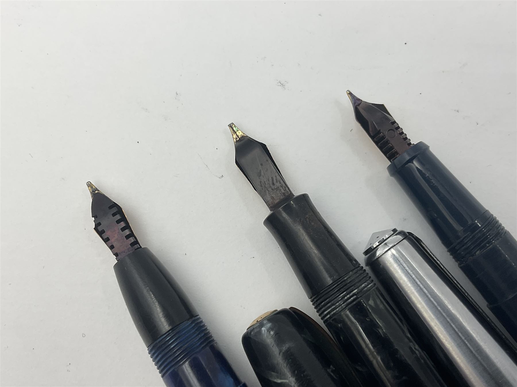 Group of five 14ct gold nib fountain pens - Image 10 of 10