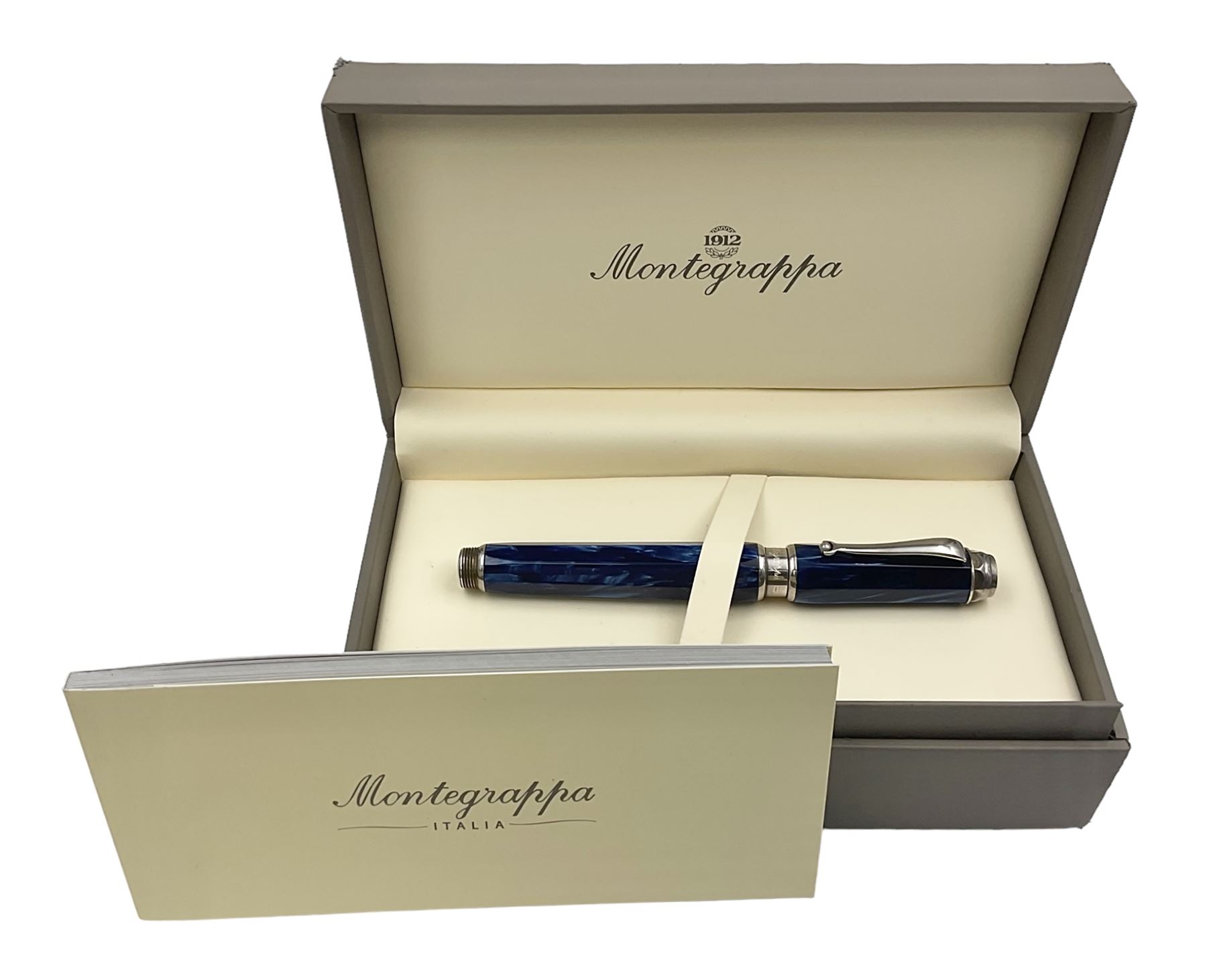 Montegrappa Emblema fountain pen