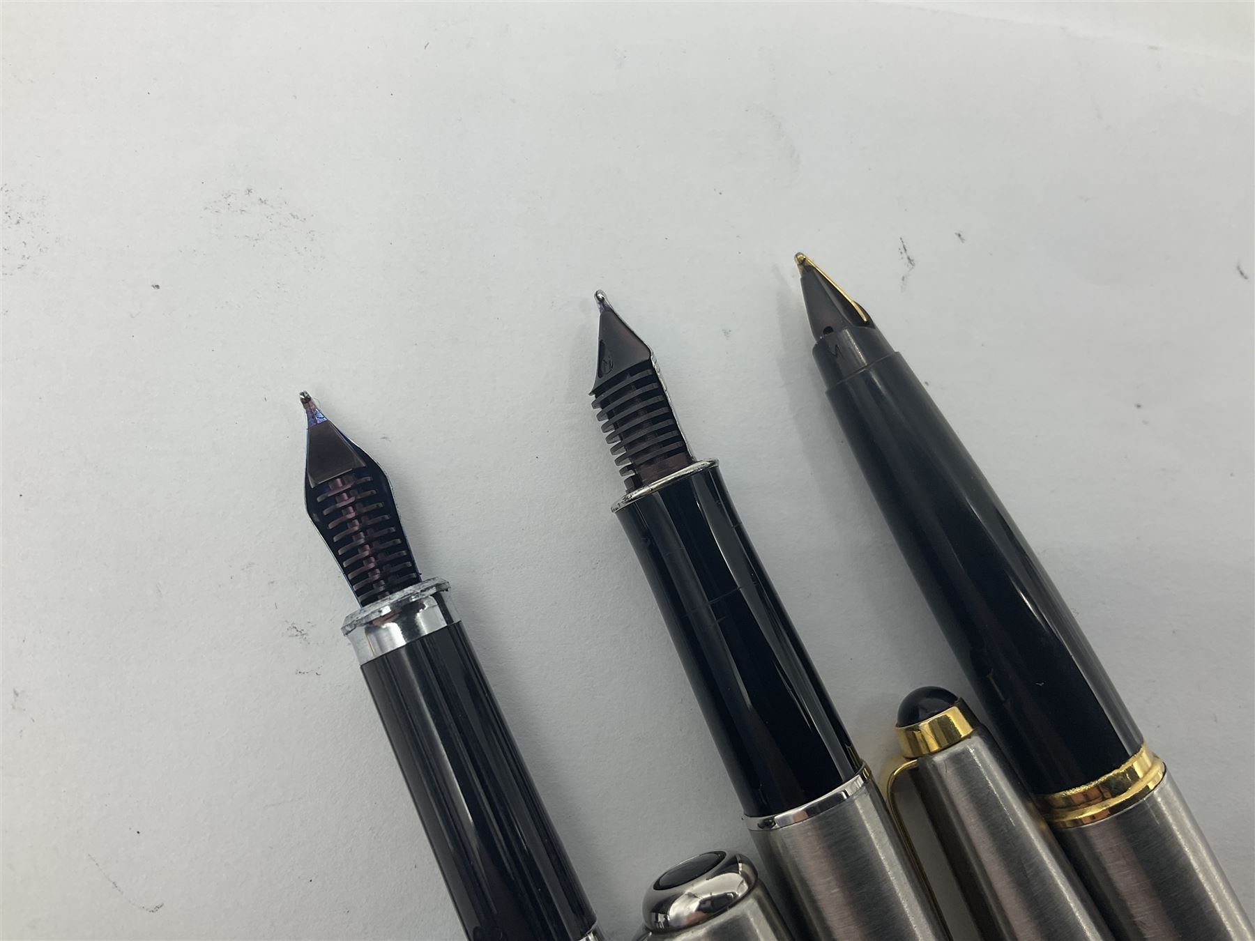 Group of Parker fountain and ballpoint pens - Image 7 of 14