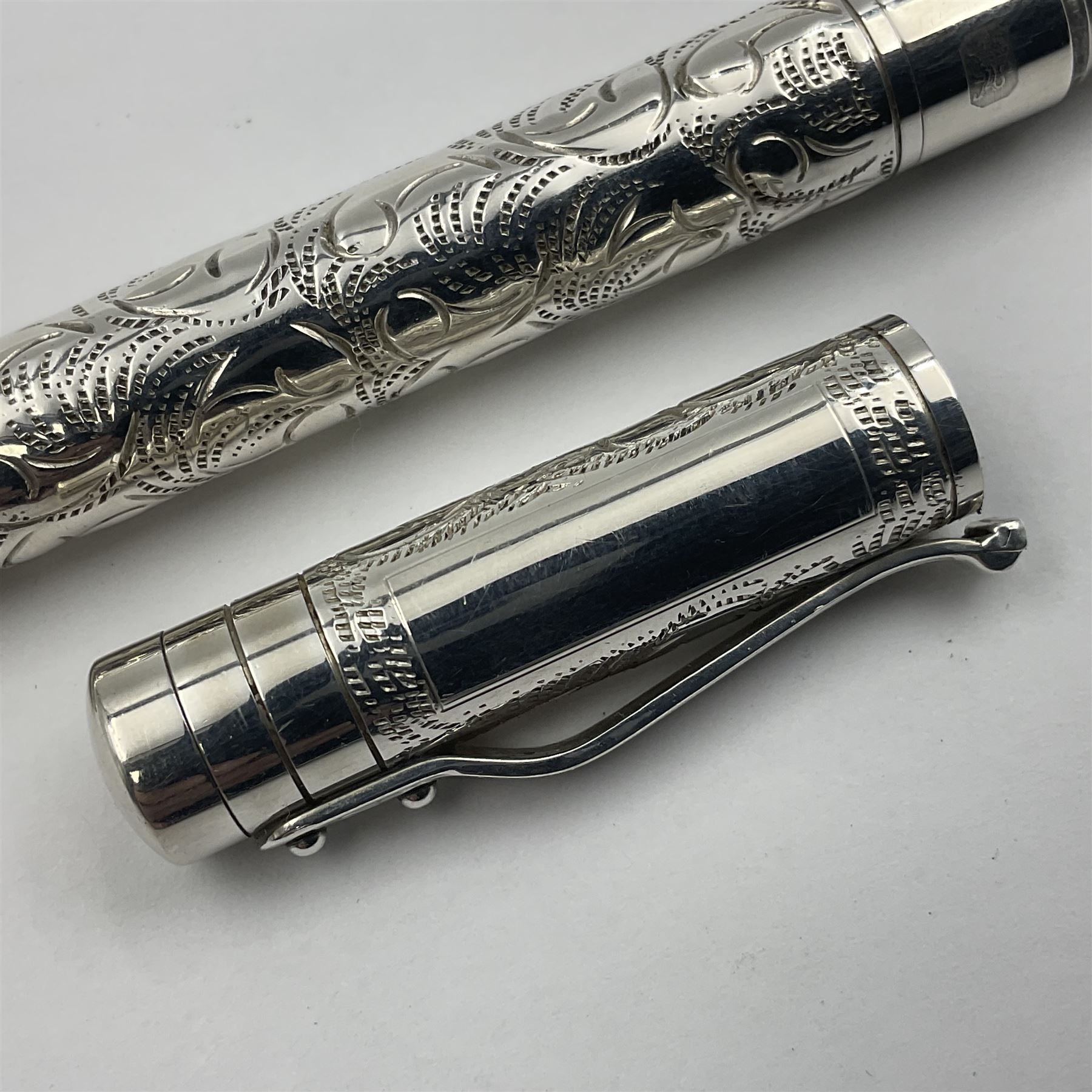 Silver Yard-o-Led Viceroy ballpoint pen - Image 12 of 16