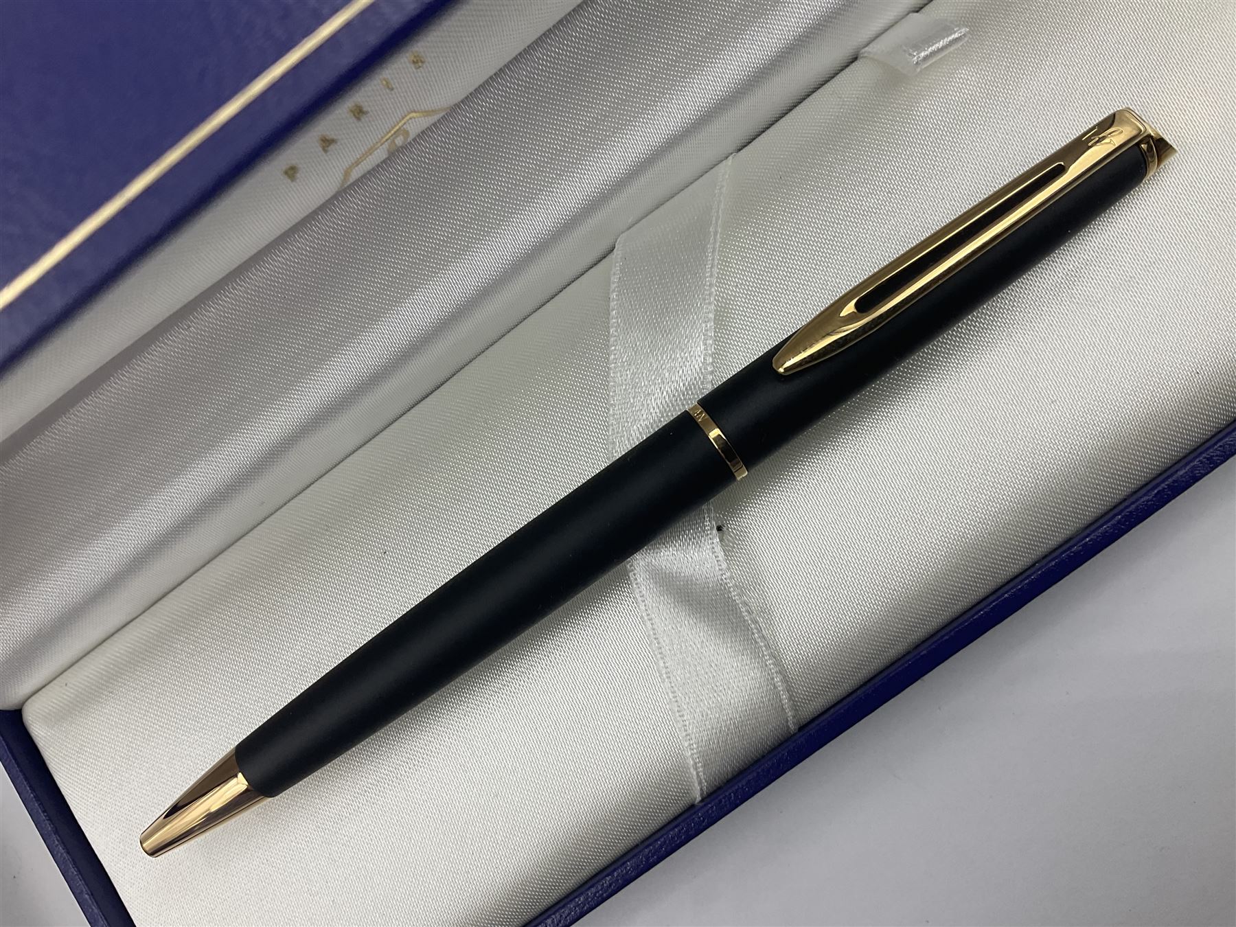 Waterman Hemisphere fountain pen and matching ballpoint pen - Image 10 of 16