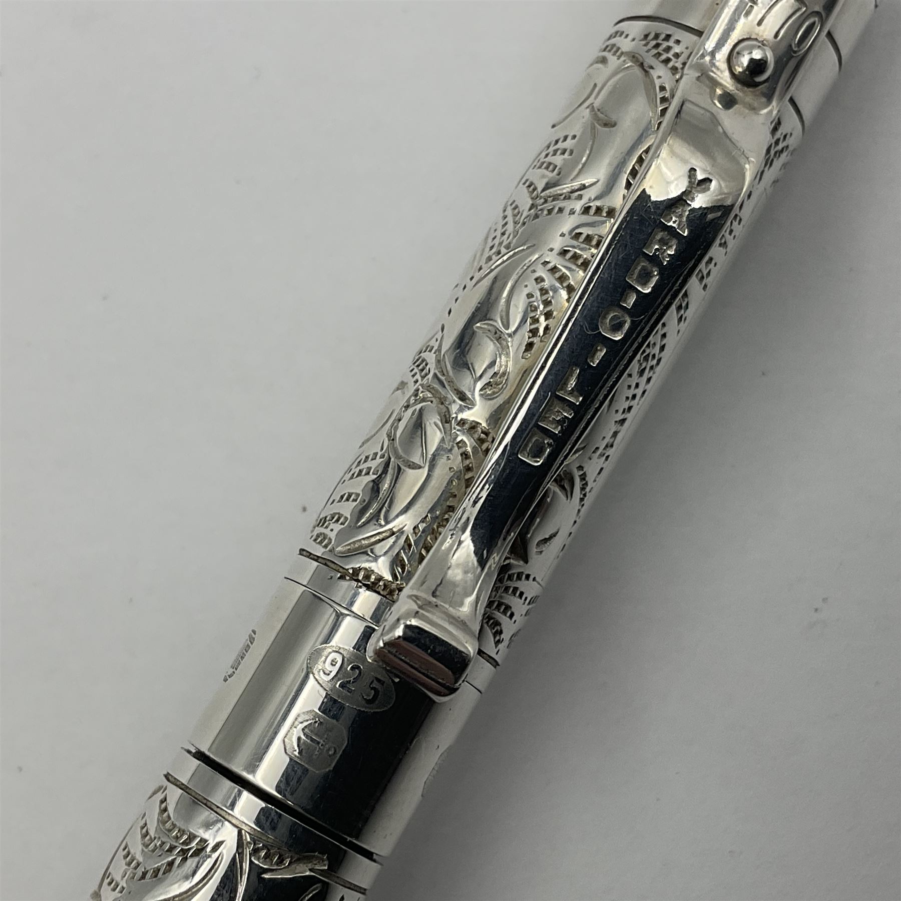 Silver Yard-o-Led Viceroy fountain pen - Image 9 of 13