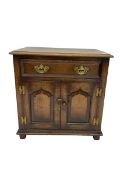 Small traditional oak side cabinet