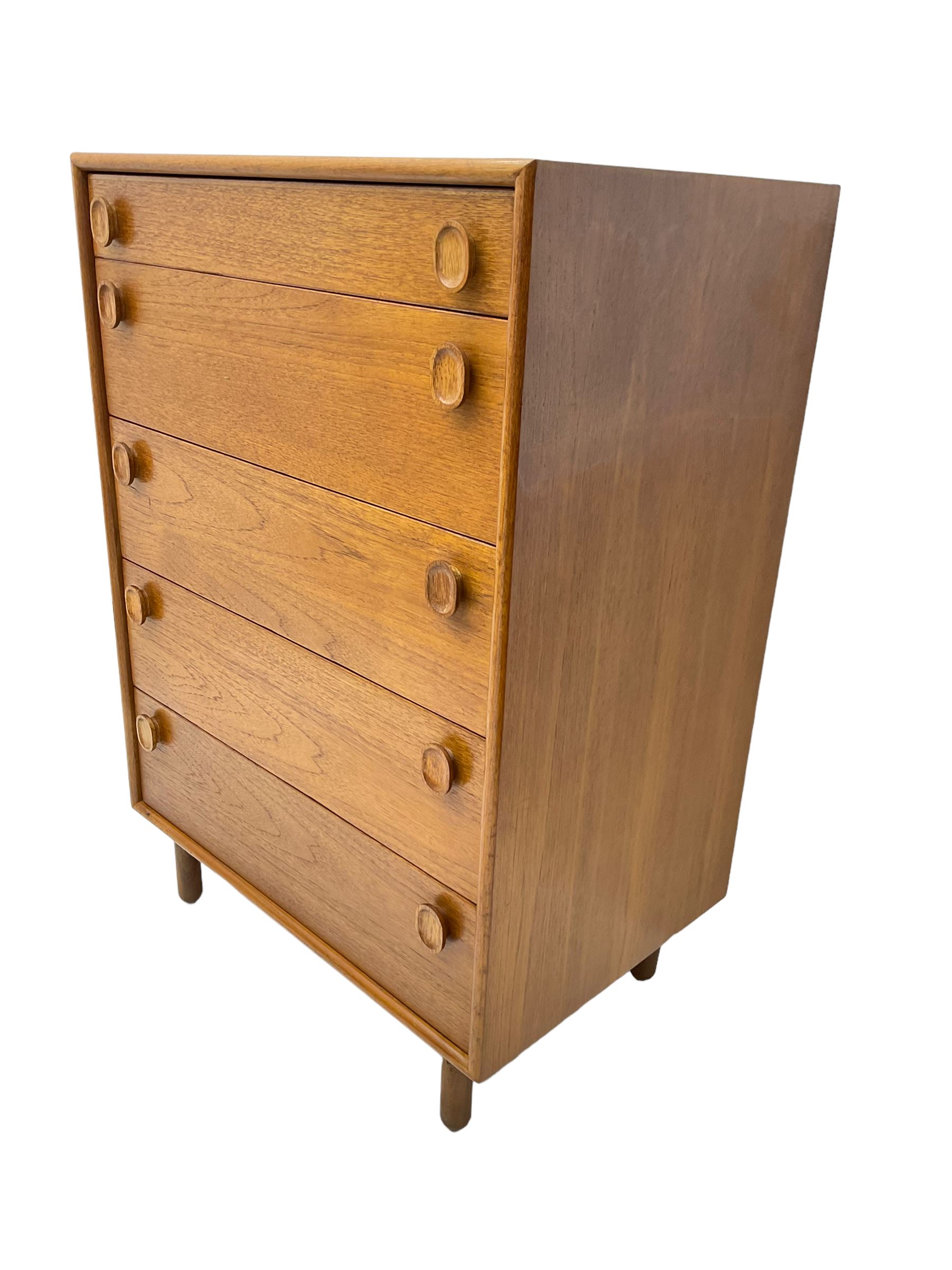 Meredew - mid-20th century teak chest of drawers - Image 4 of 6